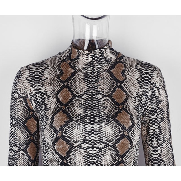 Into the Wild' Snake BodyCon Dress - Picture 5 of 7